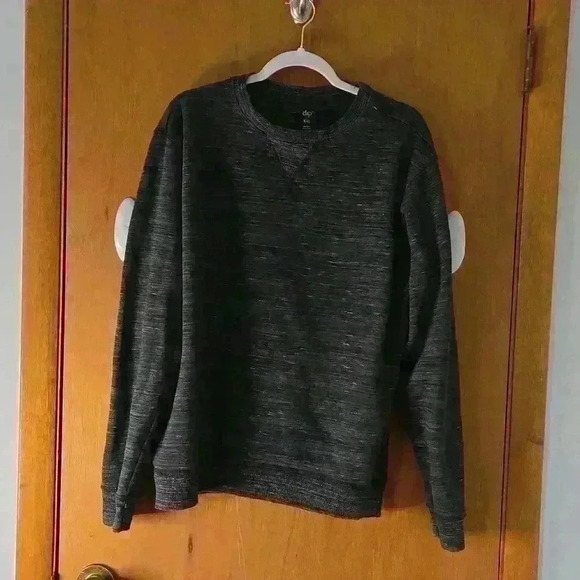 Other - DIP brand, charcoal grey men's size 2XL, it runs small !!!!